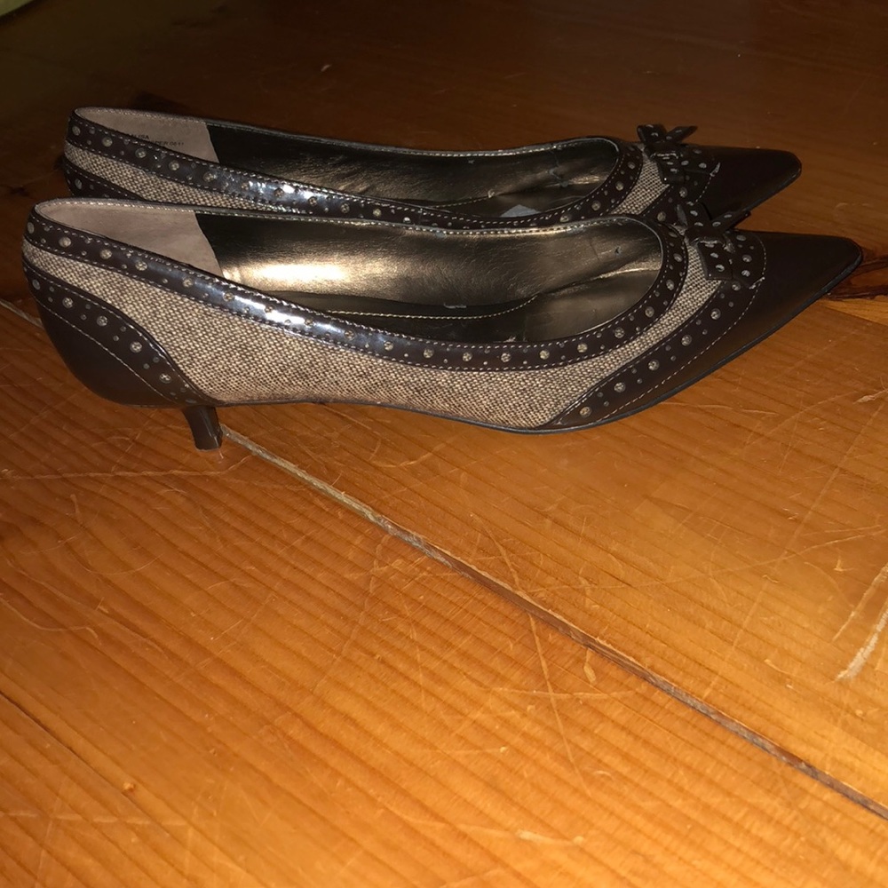Bandolino low heels